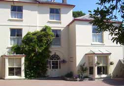 Portland House Guest House B&B,  Whitchurch